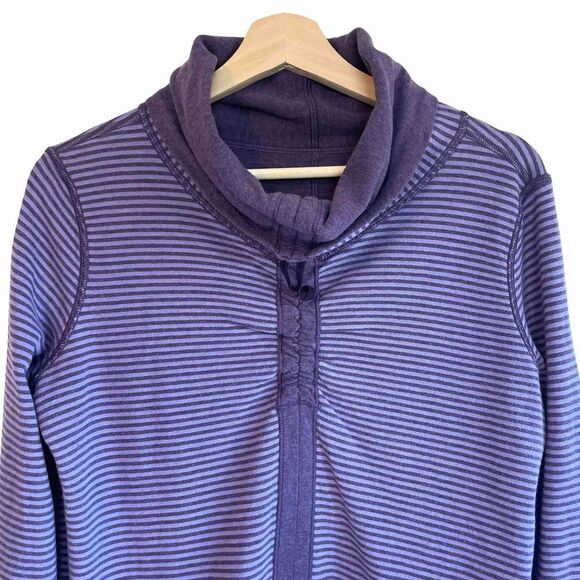 Lululemon In a Cinch Reversible Pullover Purple Top - Picture 10 of 14